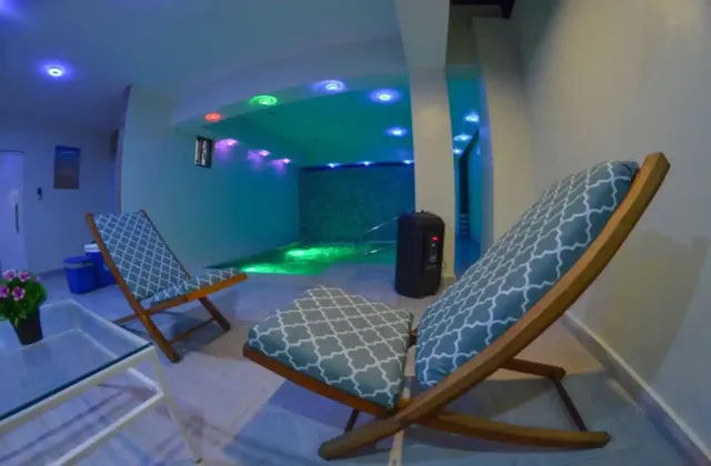 Reyes Luxury Apartamento Tenares piscina